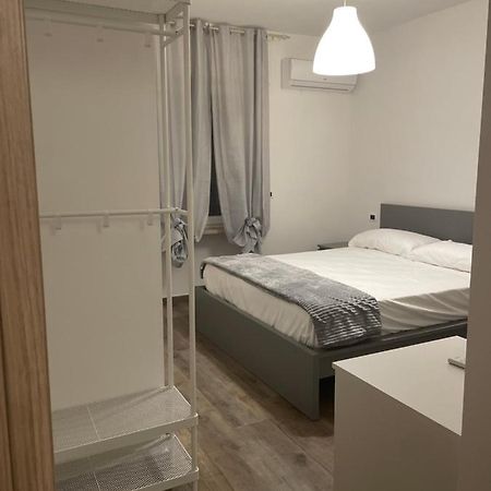 A Casa Di Nene Beb Bed & Breakfast Lesina Bagian luar foto